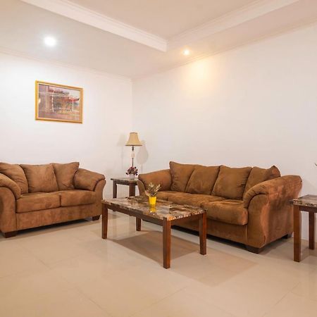 Hotel Reddoorz Near Exit Toll Moh. Toha Bandung Esterno foto